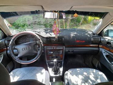 Audi: Audi A4: 1996 г., 1.8 л, Механика, Бензин, Седан