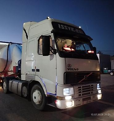 Тягачи: Тягач, Volvo, 2001 г., Без прицепа — 6