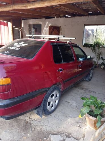 оригинальные штампованные диски опель: Volkswagen Vento: 1992 г., 1.8 л, Механика, Бензин, Седан
