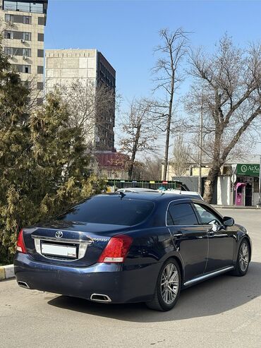 продаю или меняю на малолитражку: Toyota Majesta: 2011 г., 4.6 л, Автомат, Бензин, Седан