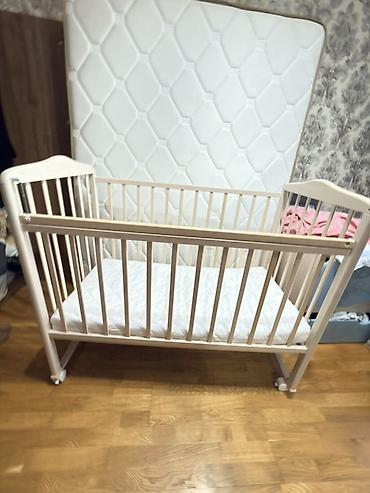 bambuk dosek: Taxta uşaq beşiyi Uşaq beşiyi HAPPYBaby-dən alınıb. Vəziyyəti — 2
