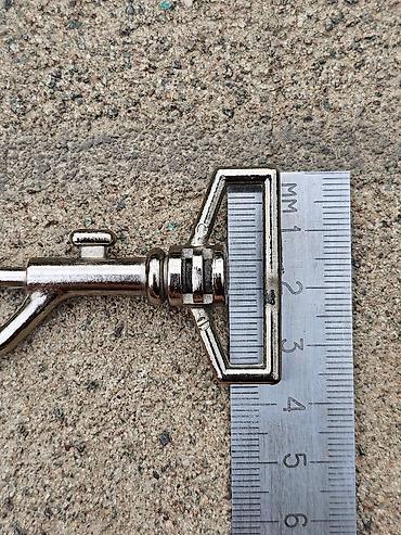 Аксессуары для шитья: Карабин, фурнитура. Металлический поворотный карабин — 11