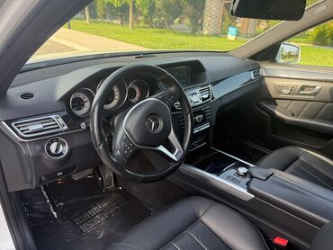 Mercedes-Benz: Mercedes-Benz E 220: 2.2 l | 2014 il Sedan — 13