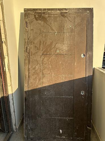islenmis demir qapi satisi: Mənzil üçün İşlənmiş Giriş qapısı 90x200 sm Glazok ilə, Zəmanətsiz, Ünvandan götürmə — 2