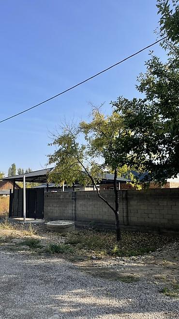 Недвижимость: Продаётся дом с участком 
4 соток
📍Новопокровка, заезд через волну — 5