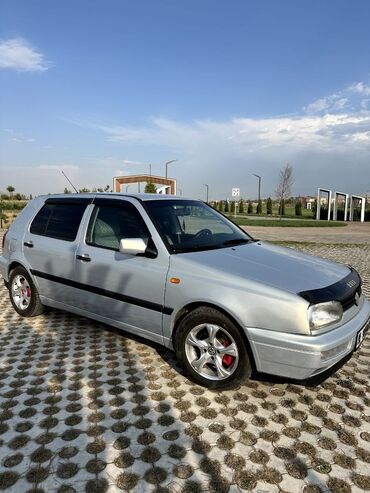 Volkswagen: Volkswagen Golf: 1998 г., 1.8 л, Механика, Бензин, Хетчбек