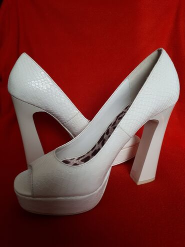 букет для невесты: Туфли 37, цвет - Белый