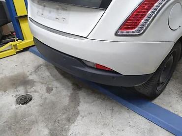 Auto delovi, gume i tjuning: Lancia delta kompletan auto u delovima kod boje 296/B. Lancia delta — 20