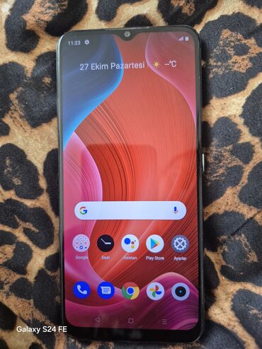 ccit a103w qiymeti: Hec bir problemi yoxdur redmi telefonudu adaptr var ses alib verme