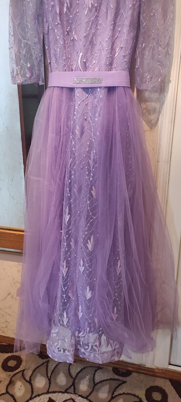 Ziyafət donları: Bənövşəyi rəngdə zərif ziyafət/libas paltarı. - Model: A-kəsim, ətəyi — 3