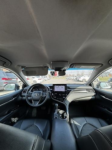 Toyota: Toyota Camry: 2021 г., 2.5 л, Вариатор, Гибрид, Седан — 10