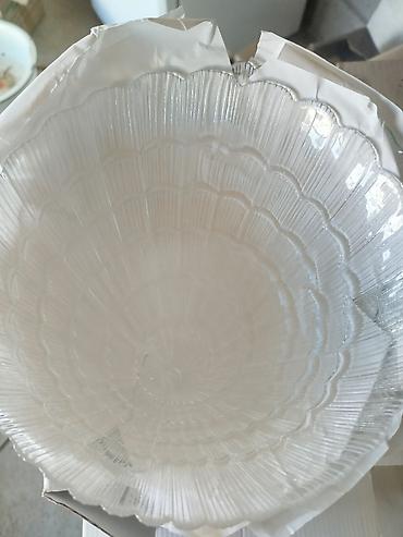 Посуда: Продается посуда коробка 250 сом в коробке по 6 штук салатницы — 2