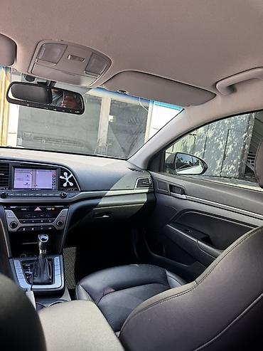 byd son: Hyundai Elantra: 2018 г., 1.6 л, Автомат, Бензин, Седан — 4
