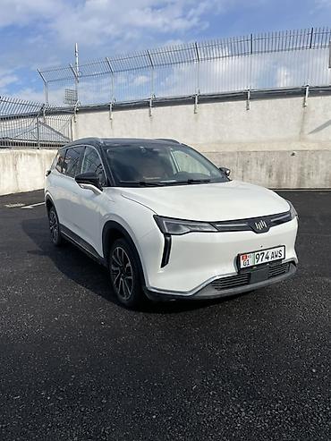 Weltmeister: Weltmeister W6, 2021 г., 80000 км, Передний, В наличии — 1