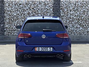 гольы 2: Volkswagen Golf R: 2019 г., 2 л, Робот, Бензин, Хэтчбэк — 4