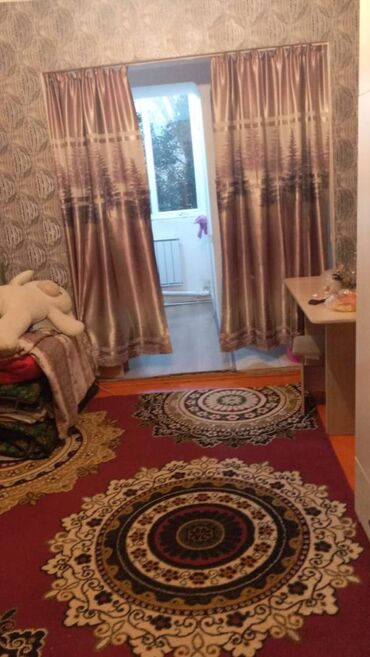 квартира кызыл аскер месароша: 1 бөлмө, 19 кв. м, Жатакана жана мейманкана түрүндө, 4 кабат