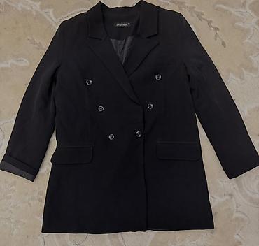 Üst geyimi: Qadın dəbli blazerlər – 3 rəng - Qara ikiqat düyməli blazer: klassik — 1