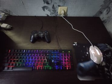 klaviatura notebook: Mause + Klaviatura+ Qulaqcıq + Joystik Satılır. çox az işlənir heçbir