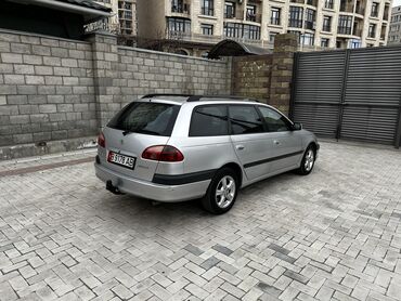 Toyota: Toyota Avensis: 2000 г., 2 л, Автомат, Бензин, Универсал