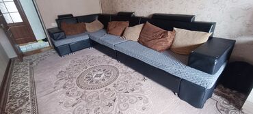 гостиница палитех: Продаю диван 2.10м на 4.00 м угловой трансформер . Диван находится в