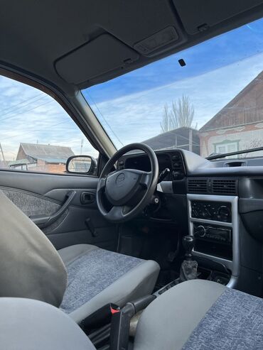 сидение на нексию: Daewoo Nexia: 1.6 л | 2007 г. | Седан