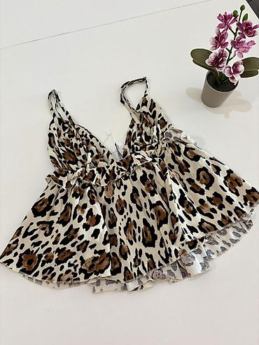 ar max: Ženska lepršava bluzica/maica na bretele sa leopard printom. - Kroj — 1