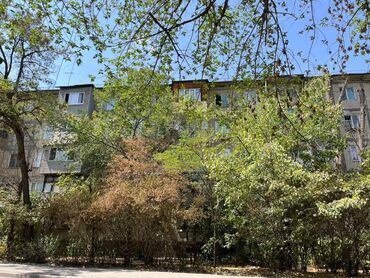 1 комнатную квартиру в центре: 2 комнаты, 45 м², 104 серия, 1 этаж, Евроремонт