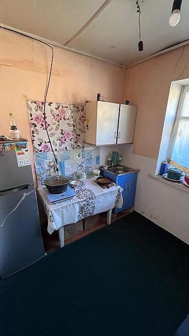 Продажа коттеджей и домов: Дом с участком 5 соток, Чон-Арык. Г образный - На участке залит — 9