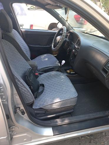 golf 4: Hyundai Elantra: 2002 г., 2 л, Механика, Бензин, Седан — 7