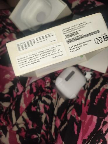 bultuzlu nausnikler: Məhsul: Apple AirPods (3/4-cü nəsil) simsiz qulaqlıq Xüsusiyyətlər: - — 10