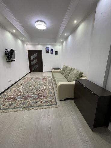 боконбаева квартира: 2 комнаты, 67 м², Элитка, 7 этаж