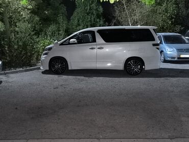 Трансфер, пассажирские перевозки: По городу, Иссык-Куль, Каракол Такси, легковое авто | 7 мест — 4