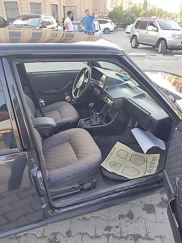 Tofas: Model: Tofaş Şahin (sedan) Rəng: Qara Kuzov: 4 qapı, arxa ötürücü — 9