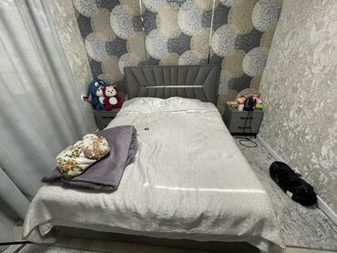 фасадные отделочные материалы бишкек: Прямой диван, Б/у, Двуместный, Велюр
