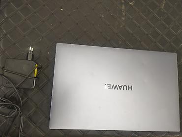 Ноутбук Huawei (серия MateBook, 15") с зарядным устройством
