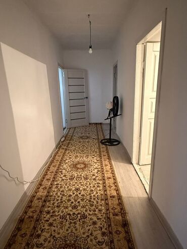 Отели и хостелы: Предлагается размещение в хостеле с койко-местами. В комнатах — 5