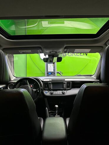машина электронной: Toyota RAV4: 2017 г., 2.5 л, Автомат, Гибрид, Внедорожник