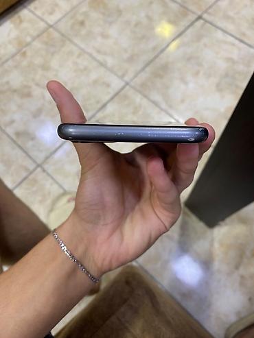 iphone 6 satiram tecili: IPhone 11, Qara, Qırıq — 3