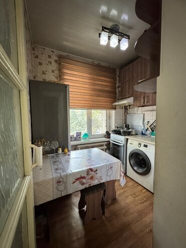 Угловые диваны: Угловой диван, C подушками — 9