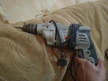 drel şurup bağlayan: Elektrik zərbəli matkap - Şəbəkə ilə işləyən, 220V fişli - Zərbə — 1