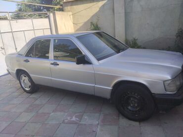 gumus 925: Mercedes-Benz 190: 2.5 l | 1992 il Sedan