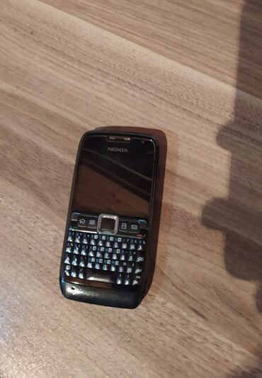 nokia e71: Nokia E71, цвет - Черный, Кнопочный