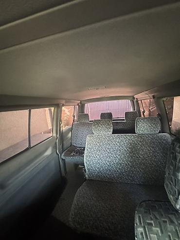 Volkswagen Transporter: 1992 г., 2.5 л, Кол менен иштөөчү, Бензин, Вэн/Минивэн — 4