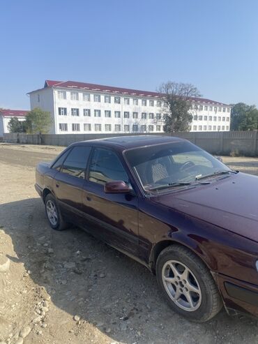 Audi: Audi 100: 1992 г., 2 л, Механика, Бензин, Седан