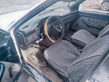 Audi: Audi 100: 1990 г., 1.8 л, Механика, Бензин, Седан