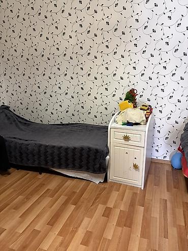 1 otaqli kiraye: Kiraye otag yoldasi axtarilir. Komunal daxil 150 azn. Kombi — 5