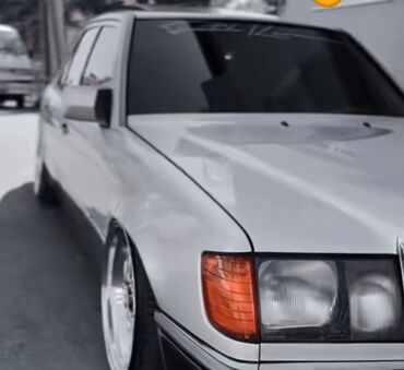 мерседес дипломат цена: Mercedes-Benz W124: 1993 г., 2.2 л, Механика, Газ, Седан