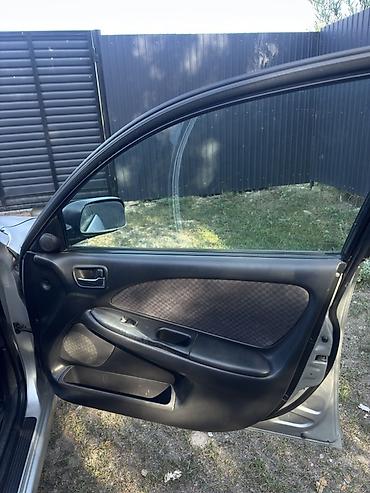 пасат венто: Toyota Avensis: 2001 г., 1.8 л, Механика, Бензин, Универсал — 9