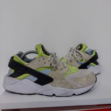 muske bele patike za odelo: Nike Huarache [47.5] (fit 46)