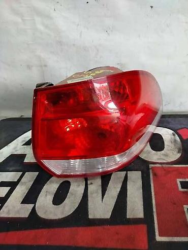 stop svetla golf 4: DESNO STOP SVETLO ZA VOLKSWAGEN GOLF 5 OD 2003. DO 2009. GOD. | — 1